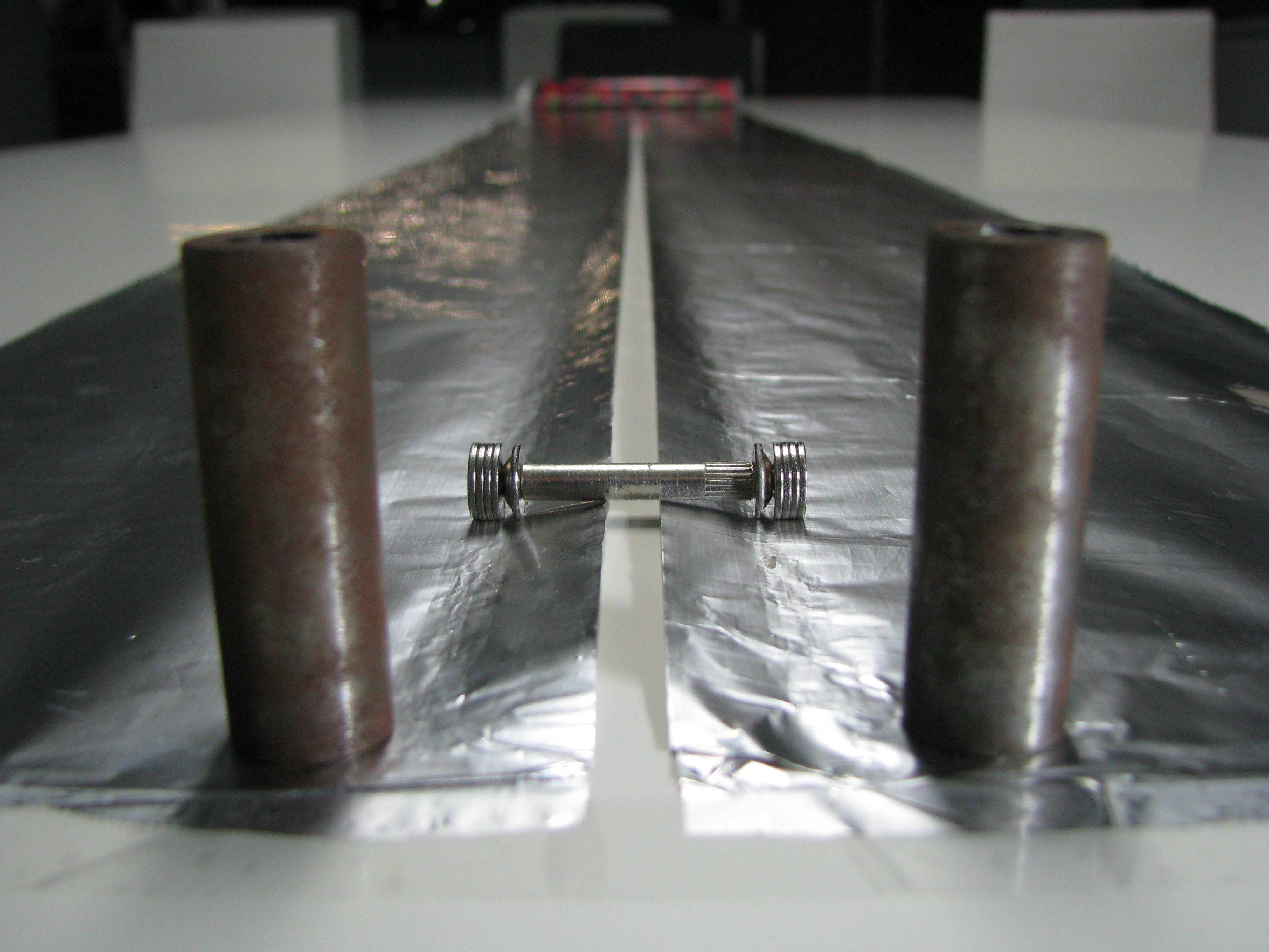 RAIL GUN Homopolar motor high acceleration Science experiment