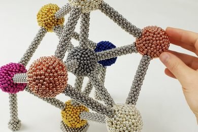 The Atomium Made of Magnetic Balls