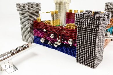 Magnet Guns VS Castle out of Magnetic Balls