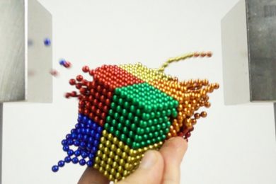 Double Monster Magnet VS Magnetic Balls in Slow Motion