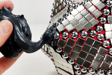 Magnet_Satisfaction_Extreme_Lights_and_Slime