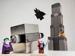 Batman_VS_Joker_Wayne_Tower_made_of_magnetic_balls