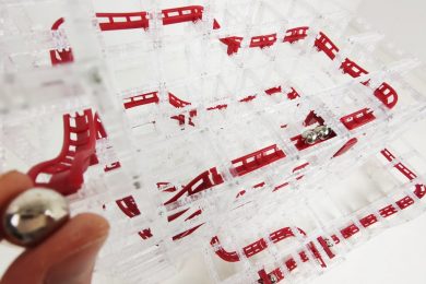 Magnet_Cubes,_Build_your_own_path