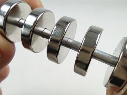 Magnetic_Spring_Fidget_Toy