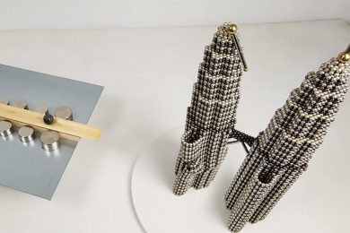 Railgun_VS_Petronas_Twin_Towers_out_of_Magnetic_Balls