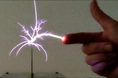 3_Awesome_Toys_from_EngineDIY