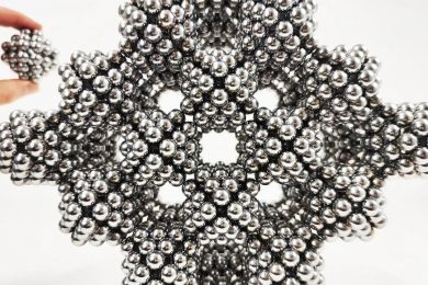 Satisfying_shapes_with_octahedron_sub-unit