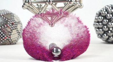Magnet_Satisfaction_Extreme_Glitter_Bomb