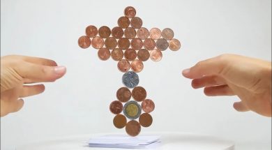 Coins_Balance_in_a_Magnetic_Field