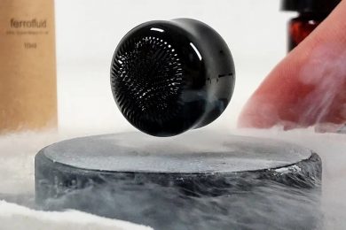 Experiment_at-196_C_Ferrofluid_in_Quantum_Levitation