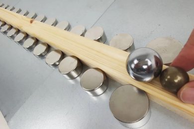 3_Amazing_Tricks_with_Magnets_Magnetic_Games
