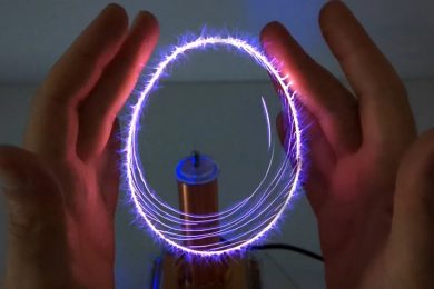 3_Amazing_Toys