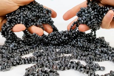 Crack_Magnets_Satisfaction_to_Another_Level
