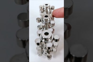 Magnetic Towers Vibrations