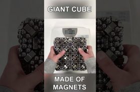 Magnetic CUBE Lamp