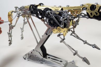 Dynamic Leopard Metal Model Kit | Magnetic Games