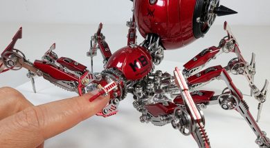 War Spider with Magnetic Lights | Magnetic Games