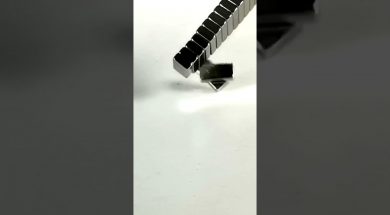 Magnetic Blocks Chain Reaction