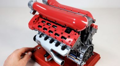 Ferrari V12 Engine Model Kit | Magnetic Games
