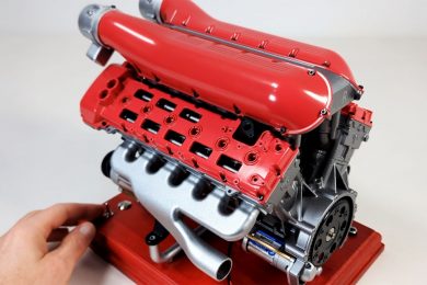 Ferrari V12 Engine Model Kit | Magnetic Games