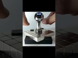Strong diamagnetic levitation