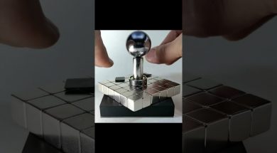 Strong diamagnetic levitation