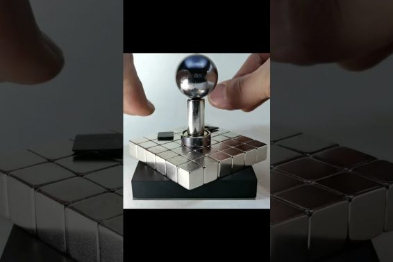 Strong diamagnetic levitation